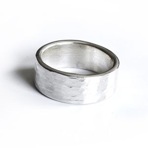Bred silverring